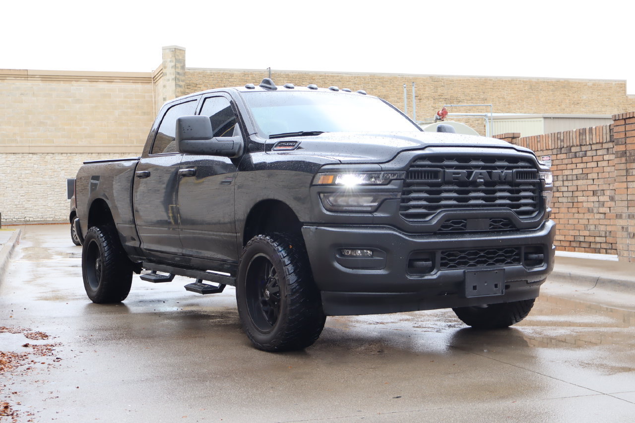 Used 2025 RAM 2500 Tradesman AWD/4WD image 2
