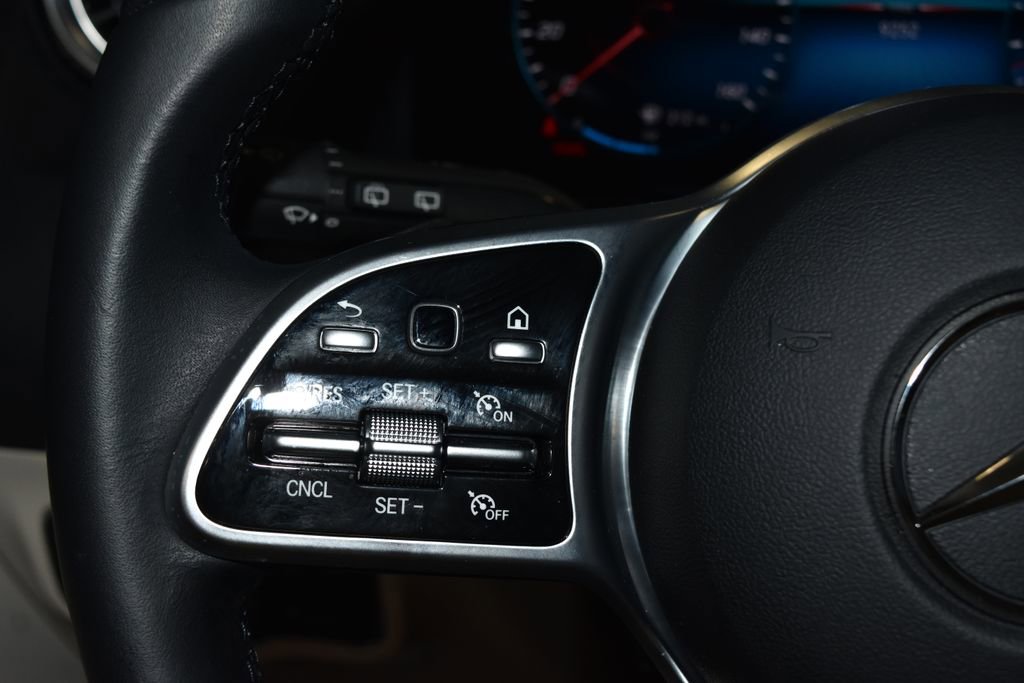 Used 2023 Mercedes-Benz GLA 250 image 10