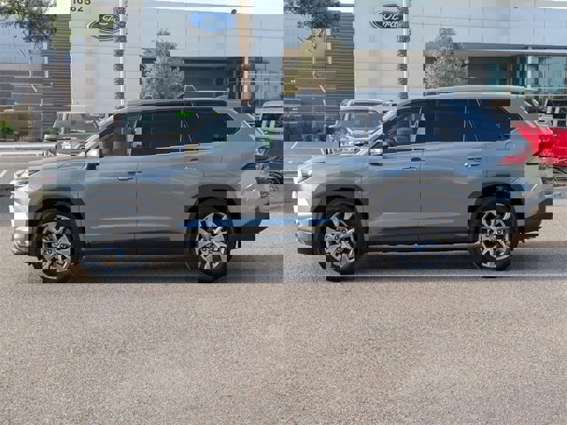 Used 2025 Toyota Grand Highlander FWD image 3