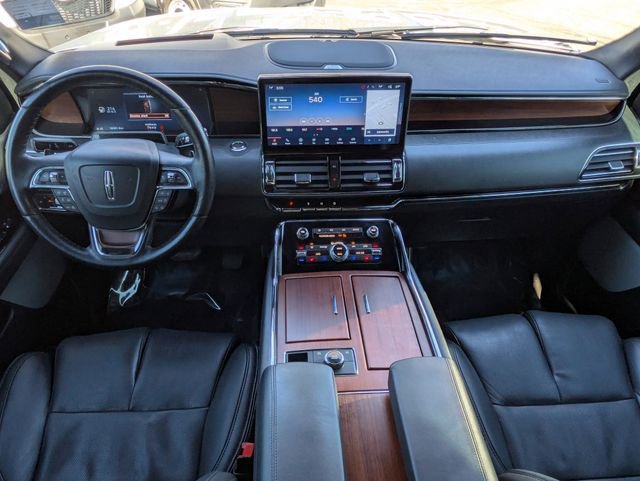 Used 2022 Lincoln Navigator L Reserve image 16