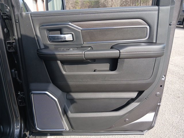 New 2026 RAM 4500 4x4 Crew Cab DRW w/ Laramie Trim Package image 22
