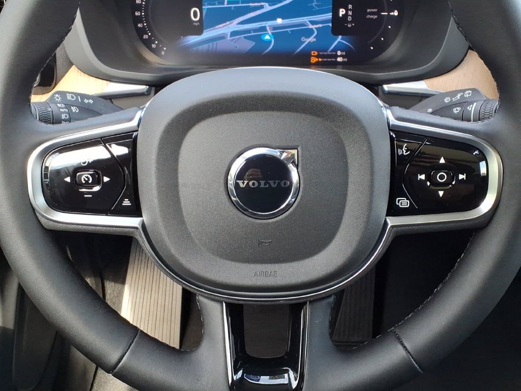 New 2026 Volvo XC60 T8 Plus w/ Climate Package AWD/4WD image 12