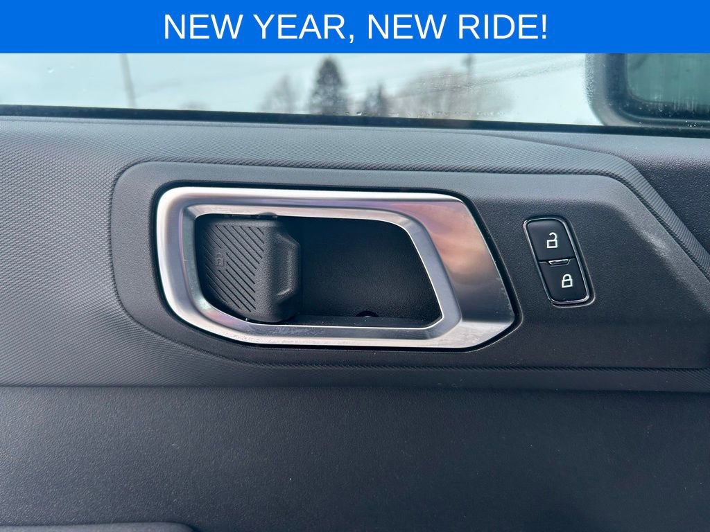 Used 2025 Ford Bronco 4-Door image 12