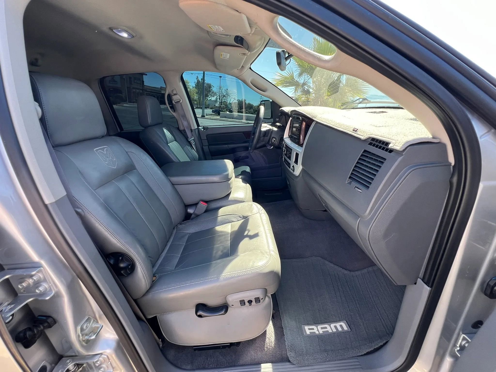 Used 2008 Dodge Ram 2500 Truck Laramie w/ Trailer Tow Group image 23