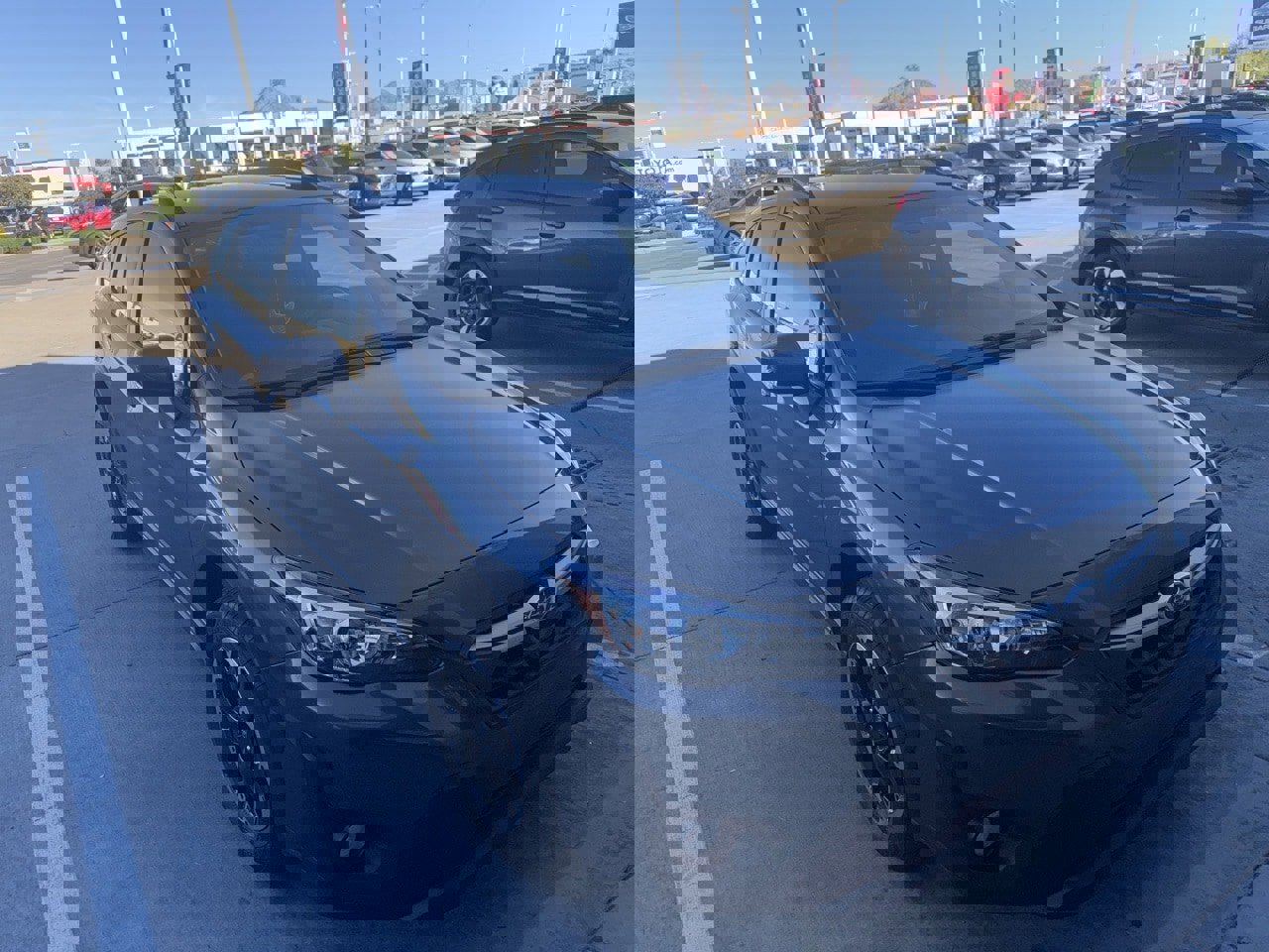 Used 2023 Subaru Crosstrek 2.0i Premium image 2