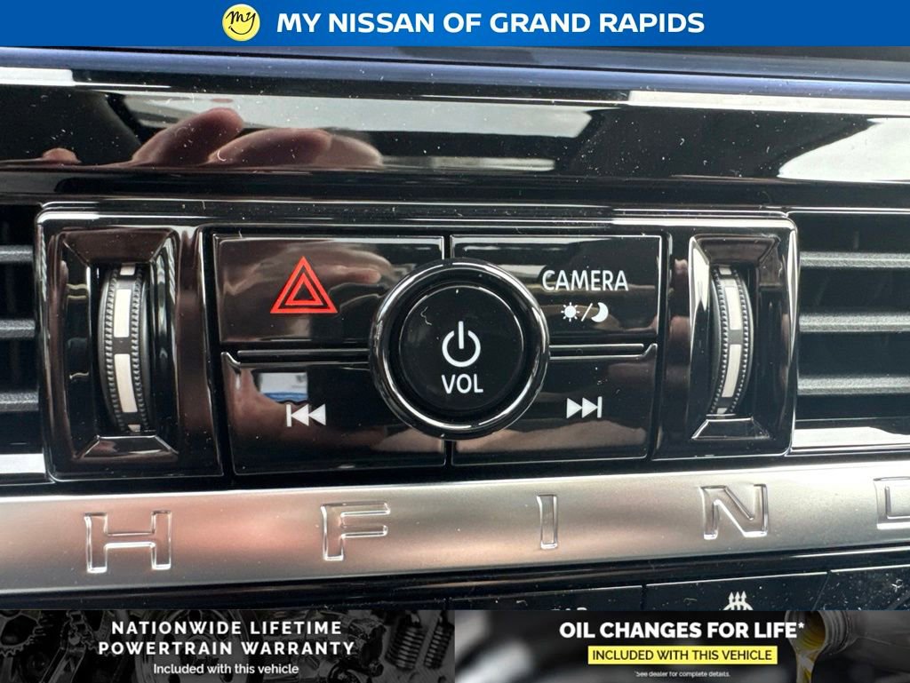 New 2026 Nissan Pathfinder Platinum AWD/4WD image 25