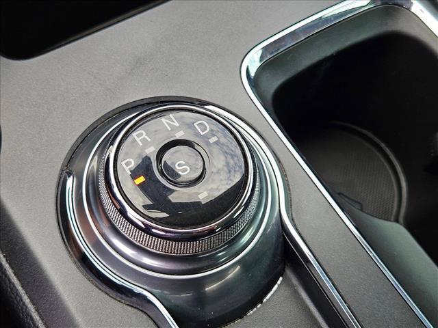 Used 2019 Ford Fusion SE FWD image 12