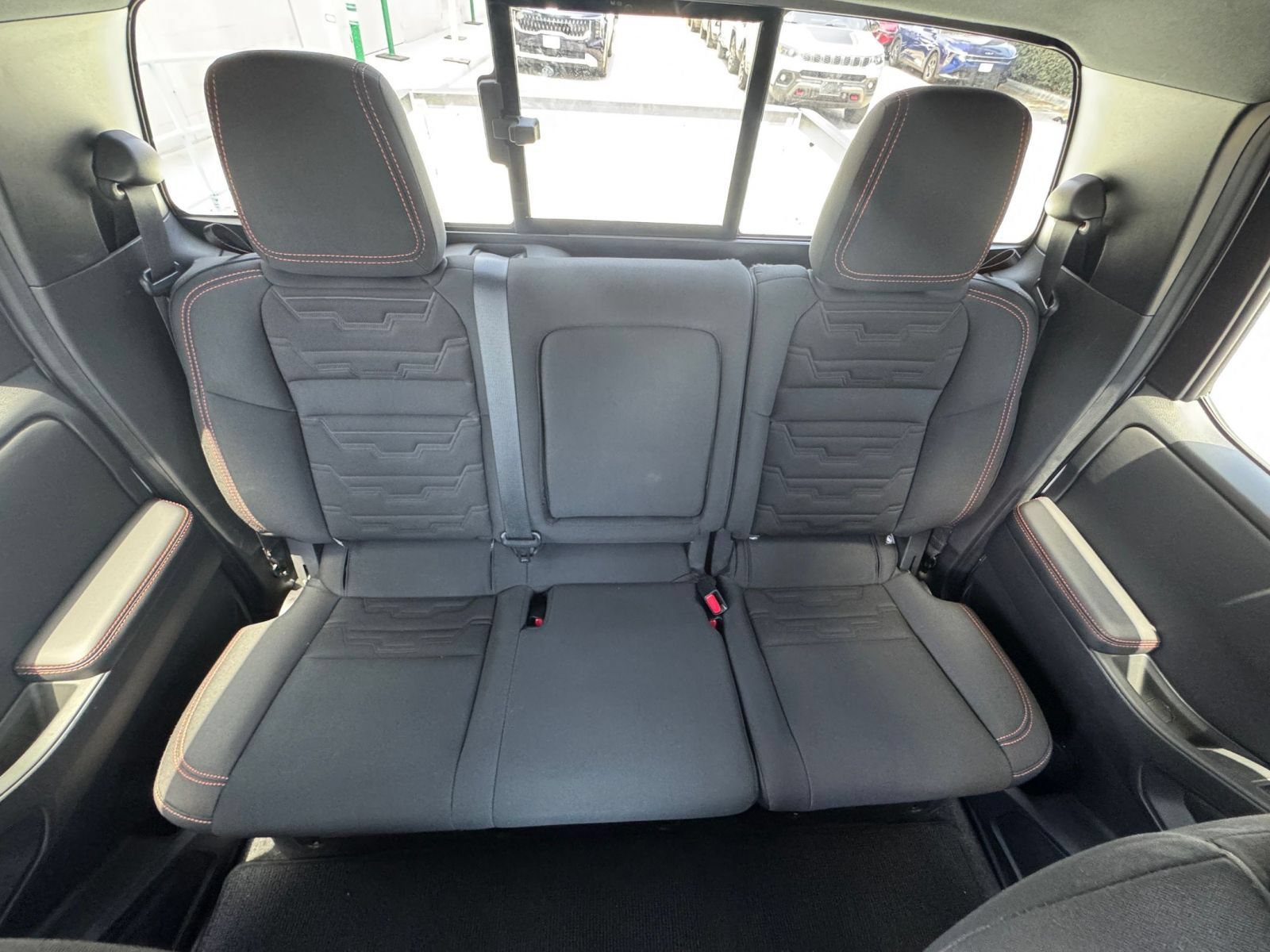 Used 2026 Nissan Frontier PRO-4X AWD/4WD image 38
