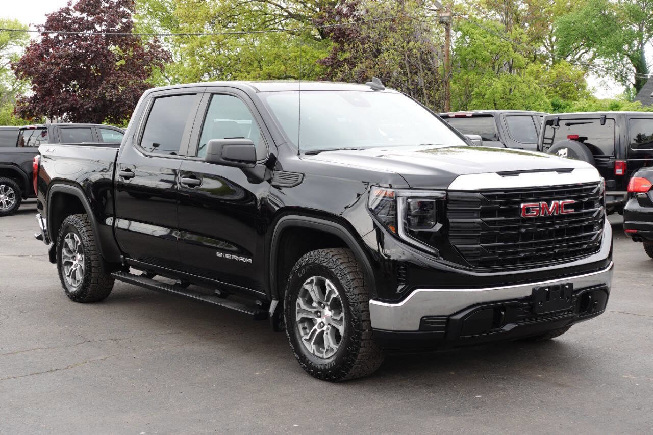 Used 2024 GMC Sierra 1500 Pro w/ Pro Value Package AWD/4WD image 5