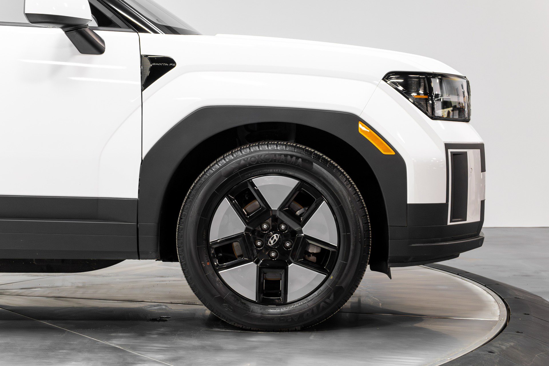 Used 2025 Hyundai Santa Fe SEL image 17