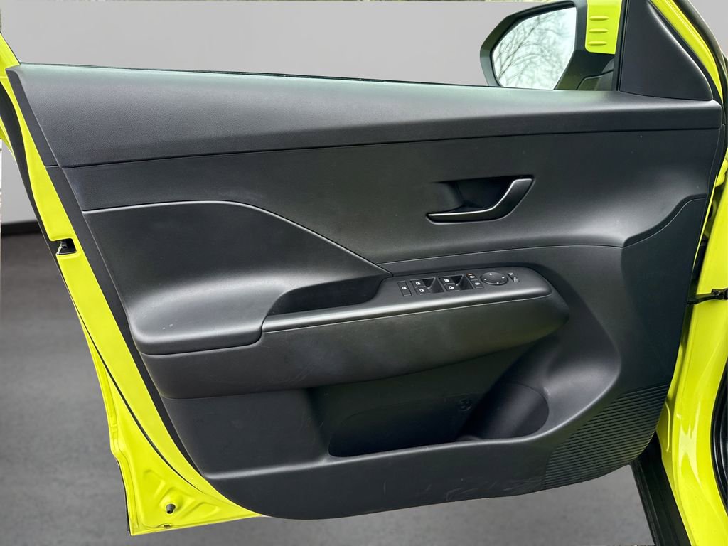 Used 2024 Hyundai Kona SEL image 21