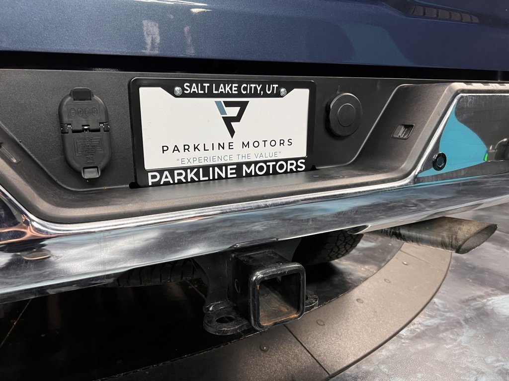 Used 2024 Chevrolet Silverado 2500 Custom w/ Custom Value Package image 15