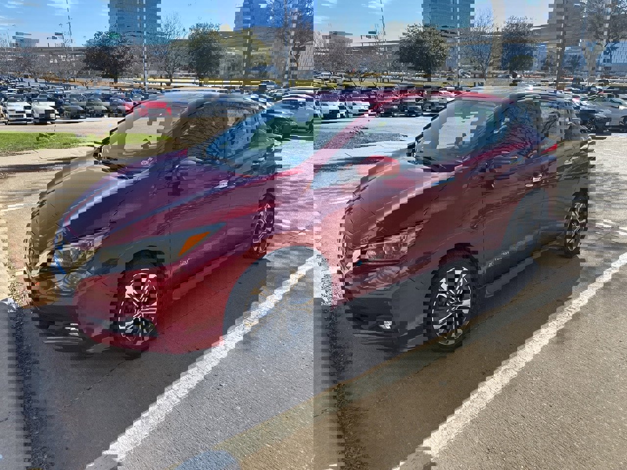 Used 2018 Nissan Leaf SV w/ Protection Package image 2