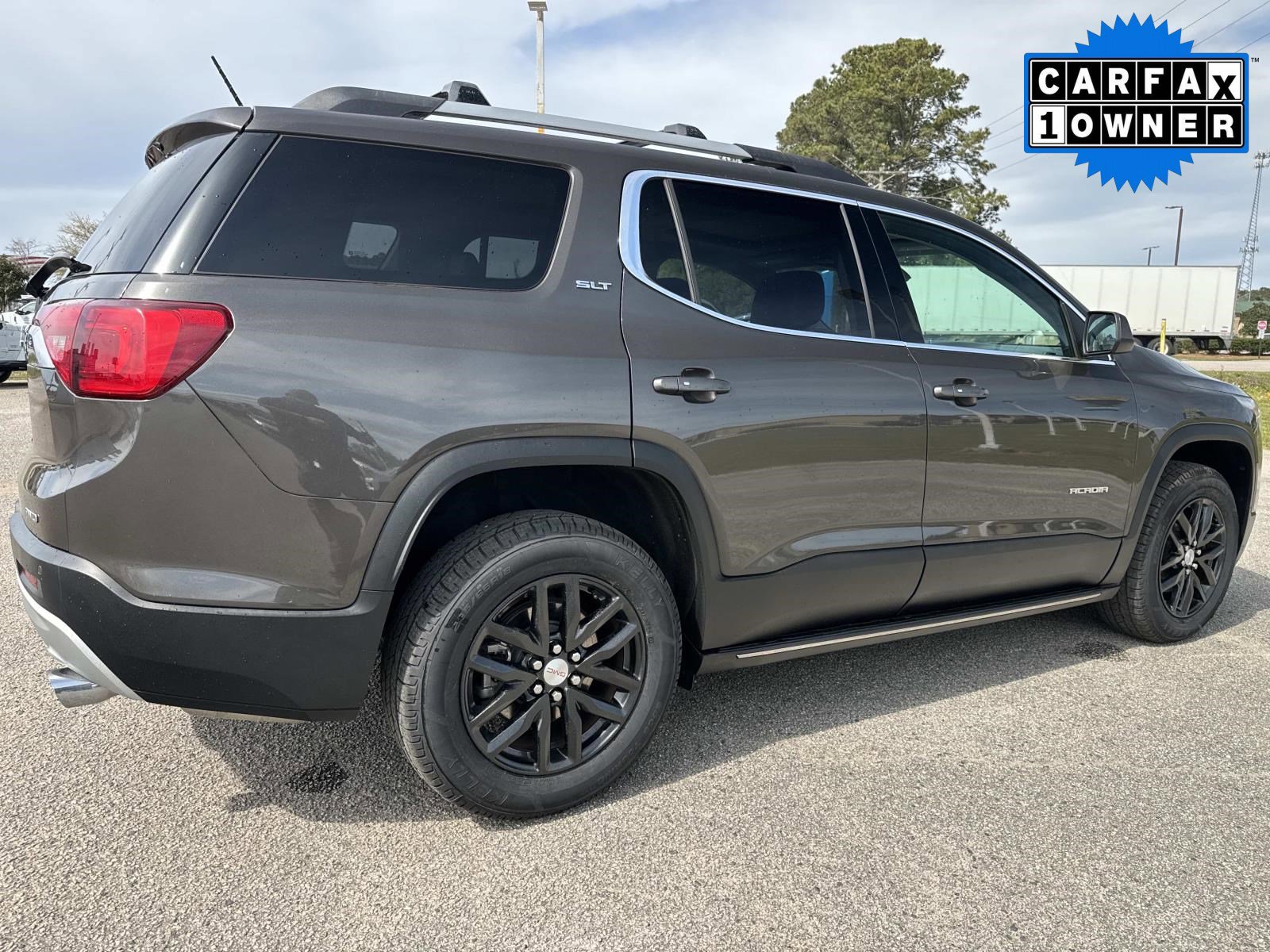 Used 2019 GMC Acadia SLT image 4
