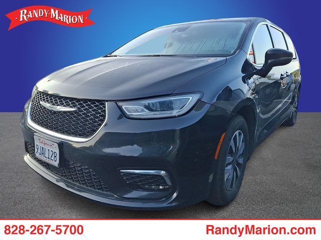 Used 2024 Chrysler Pacifica Limited
