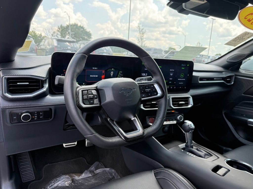 Used 2025 Ford Mustang GT Premium RWD image 11