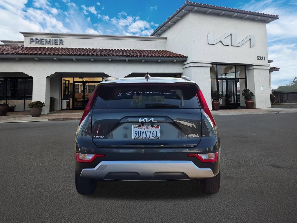 Certified 2025 Kia Niro EX FWD image 7