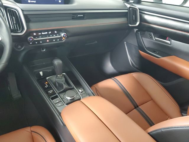 Certified 2025 MAZDA CX-50 AWD 2.5 Turbo w/ Premium Pkg image 17