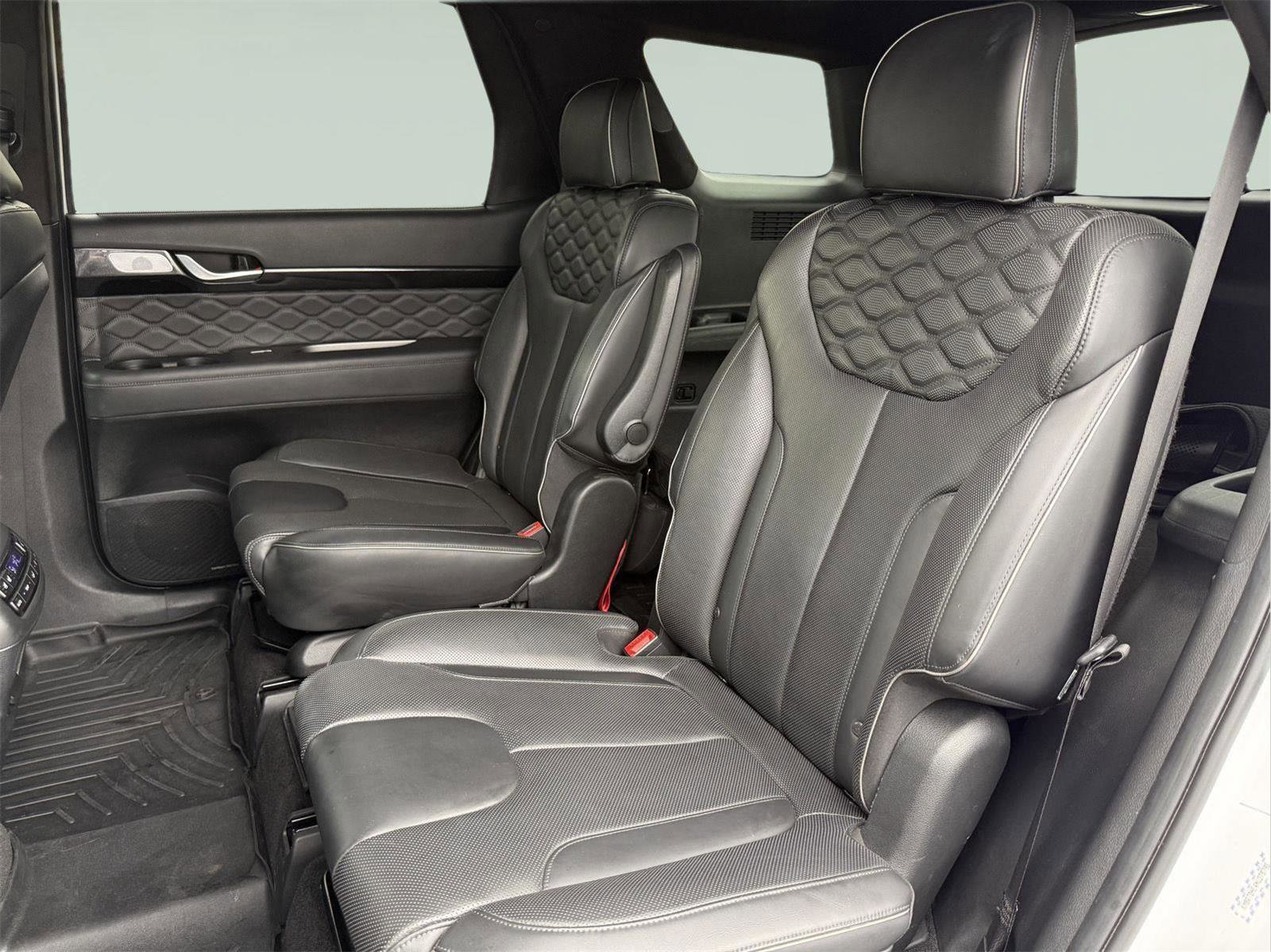Used 2022 Hyundai Palisade Calligraphy image 20