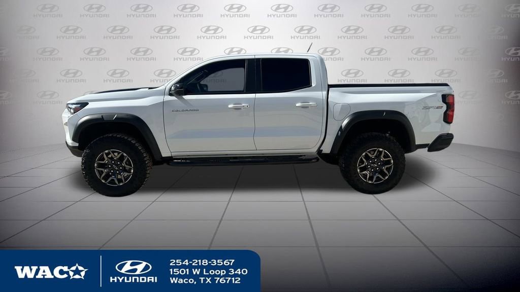 Used 2025 Chevrolet Colorado ZR2 w/ Technology Package image 17