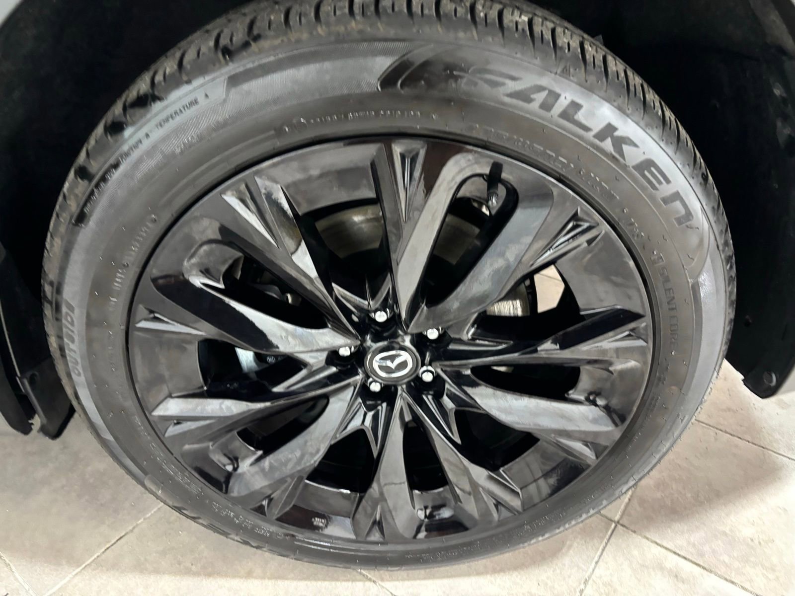 Certified 2025 MAZDA CX-90 Plug-In Hybrid w/Premium Sport image 10