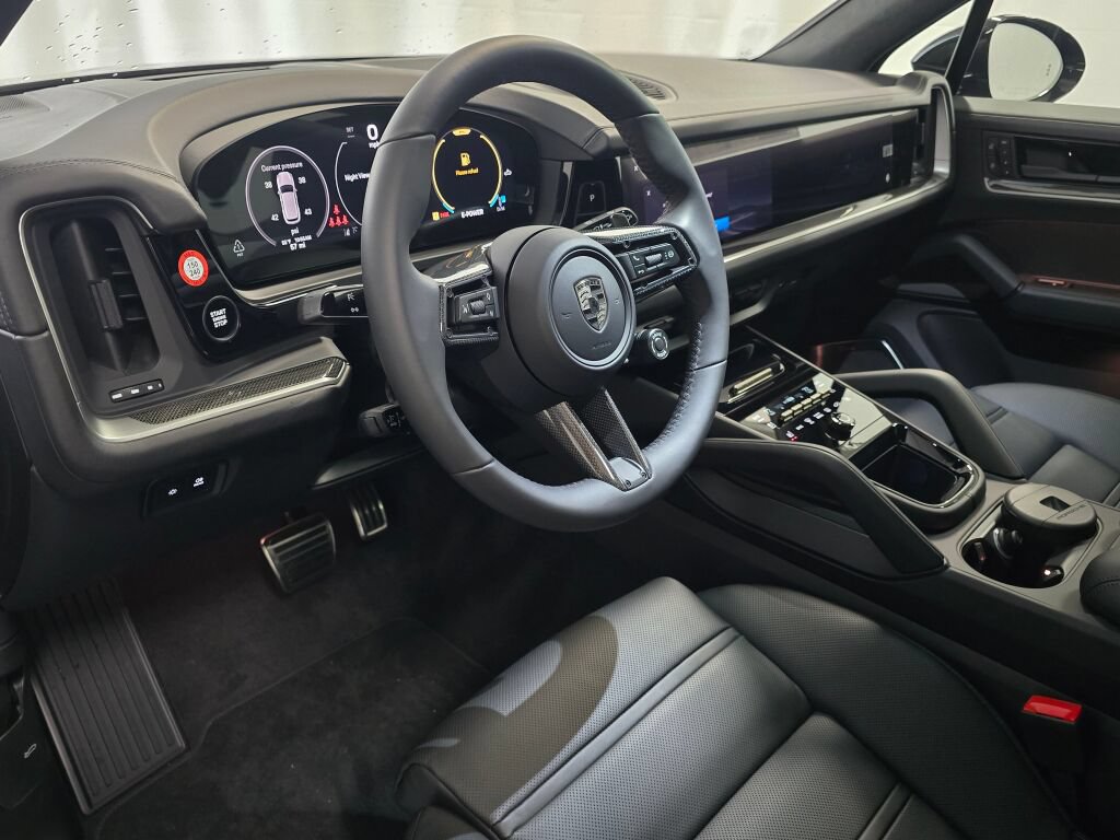 New 2026 Porsche Cayenne Turbo AWD/4WD image 4