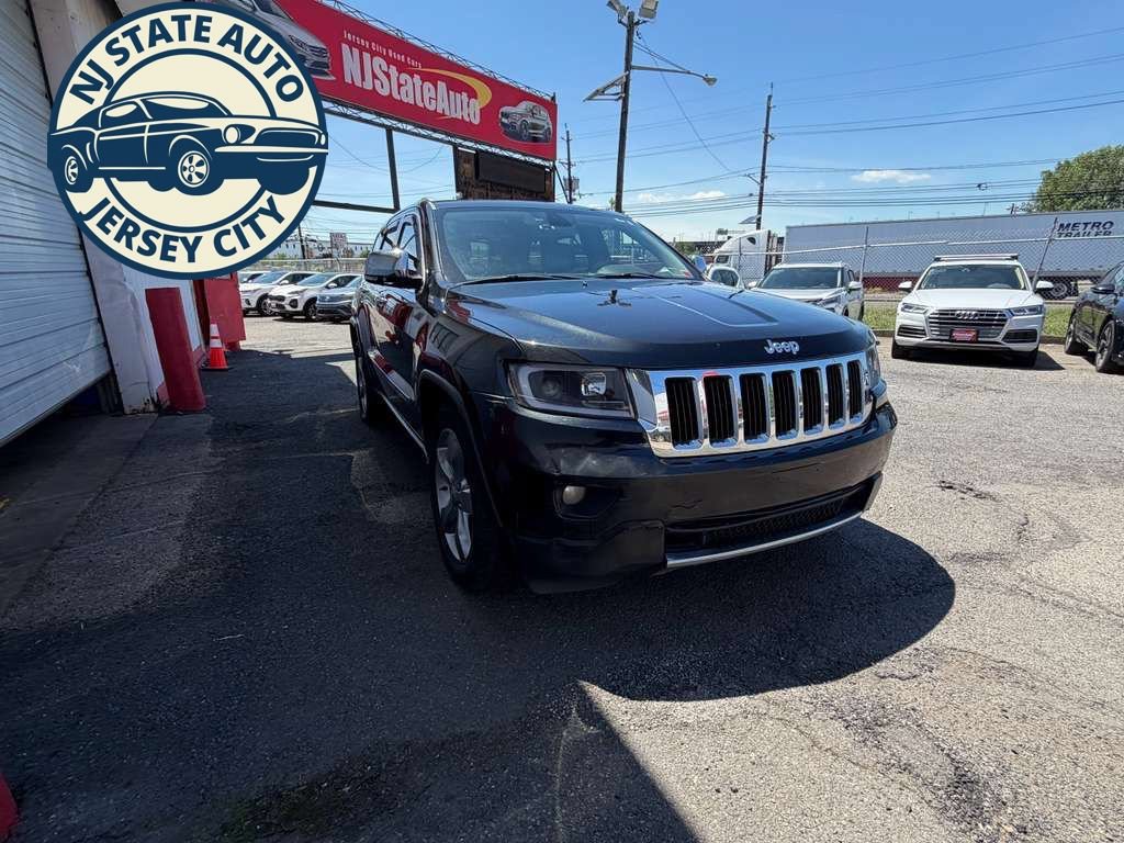 Used 2011 Jeep Grand Cherokee Limited w/ Luxury Group II AWD/4WD image 7