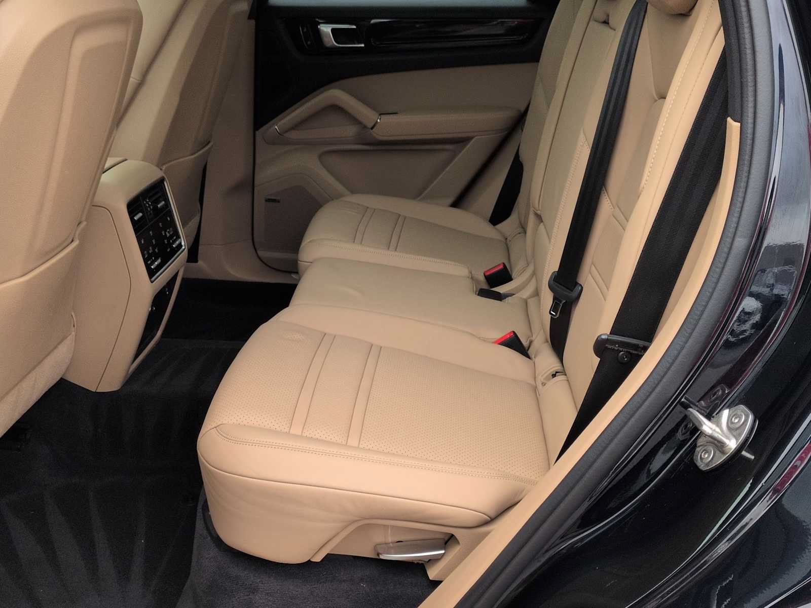 Used 2021 Porsche Cayenne E-Hybrid AWD/4WD image 21