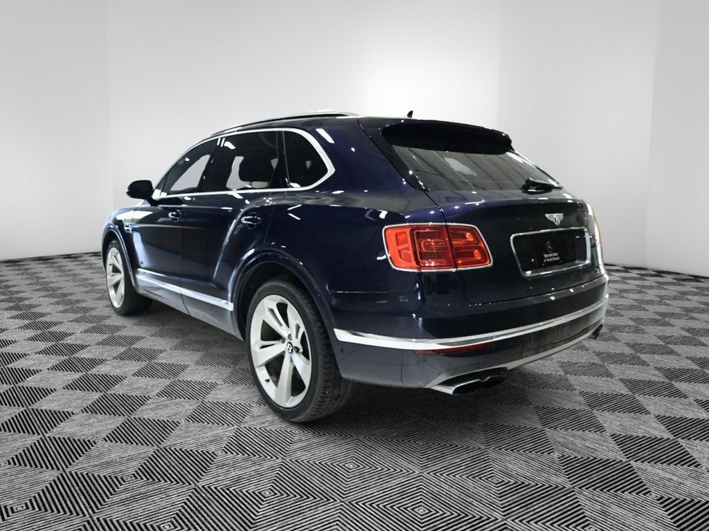 Used 2019 Bentley Bentayga image 3
