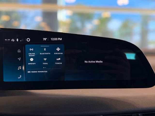 Used 2025 Lucid Air Touring AWD/4WD image 33