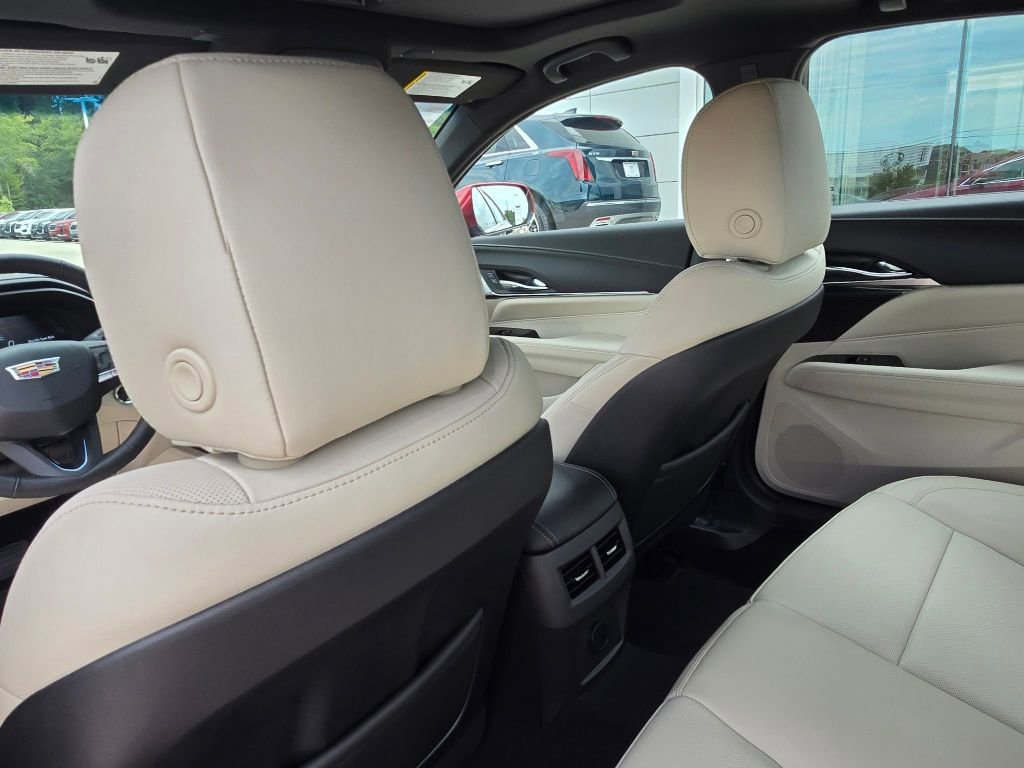 New 2025 Cadillac CT4 Premium Luxury RWD image 18