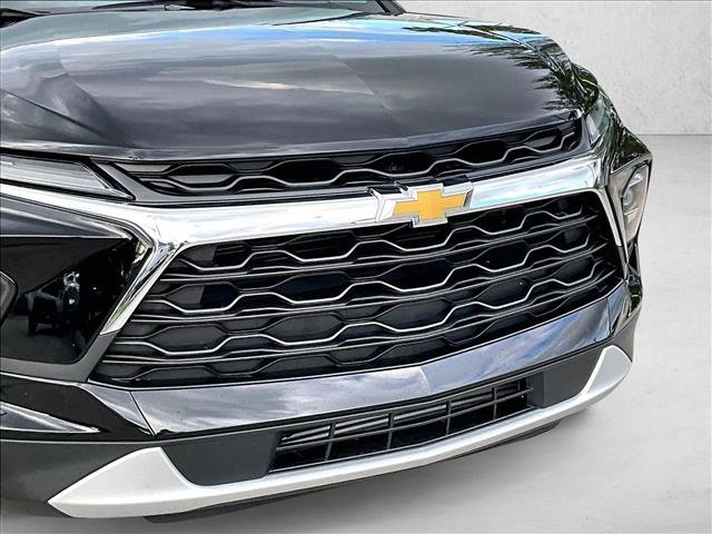 Used 2024 Chevrolet Blazer LT FWD image 30