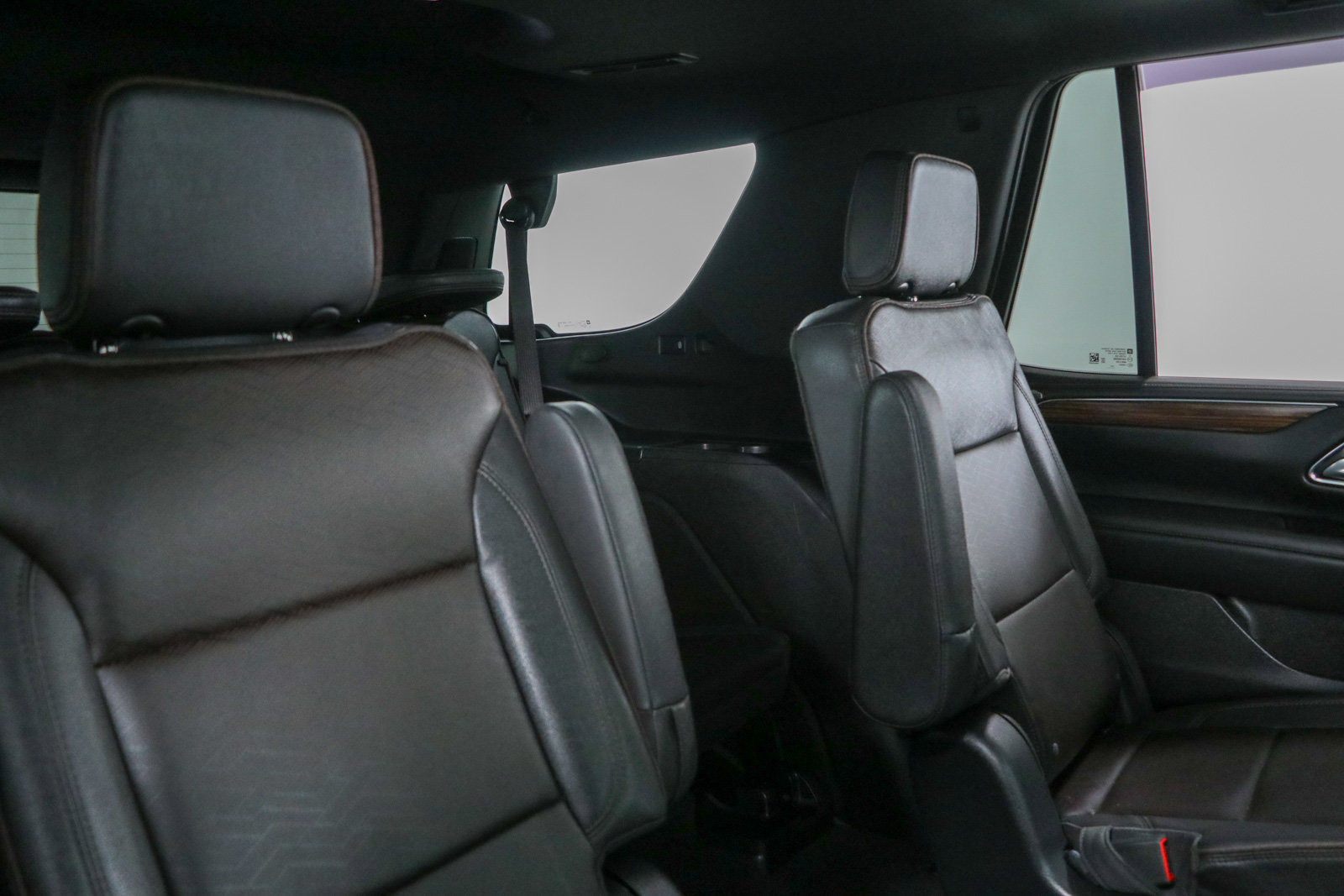 Used 2023 Chevrolet Tahoe High Country w/ Advanced Technology Package AWD/4WD image 34