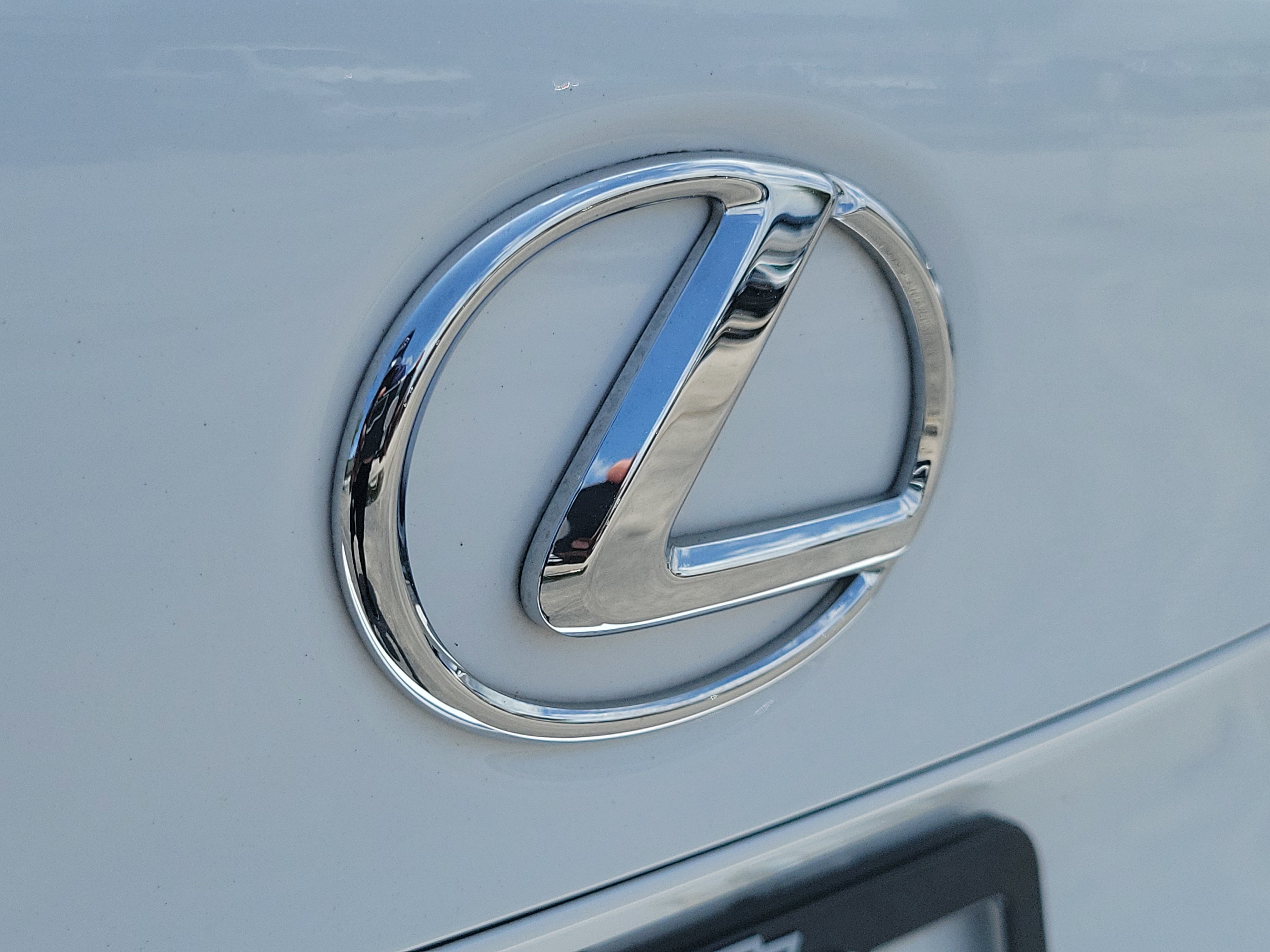 Used 2019 Lexus IS 300 RWD image 10