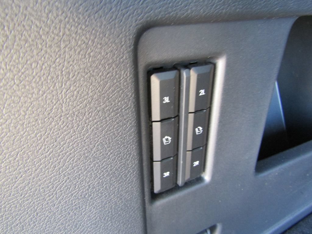 Used 2023 Lincoln Navigator Reserve AWD/4WD image 38