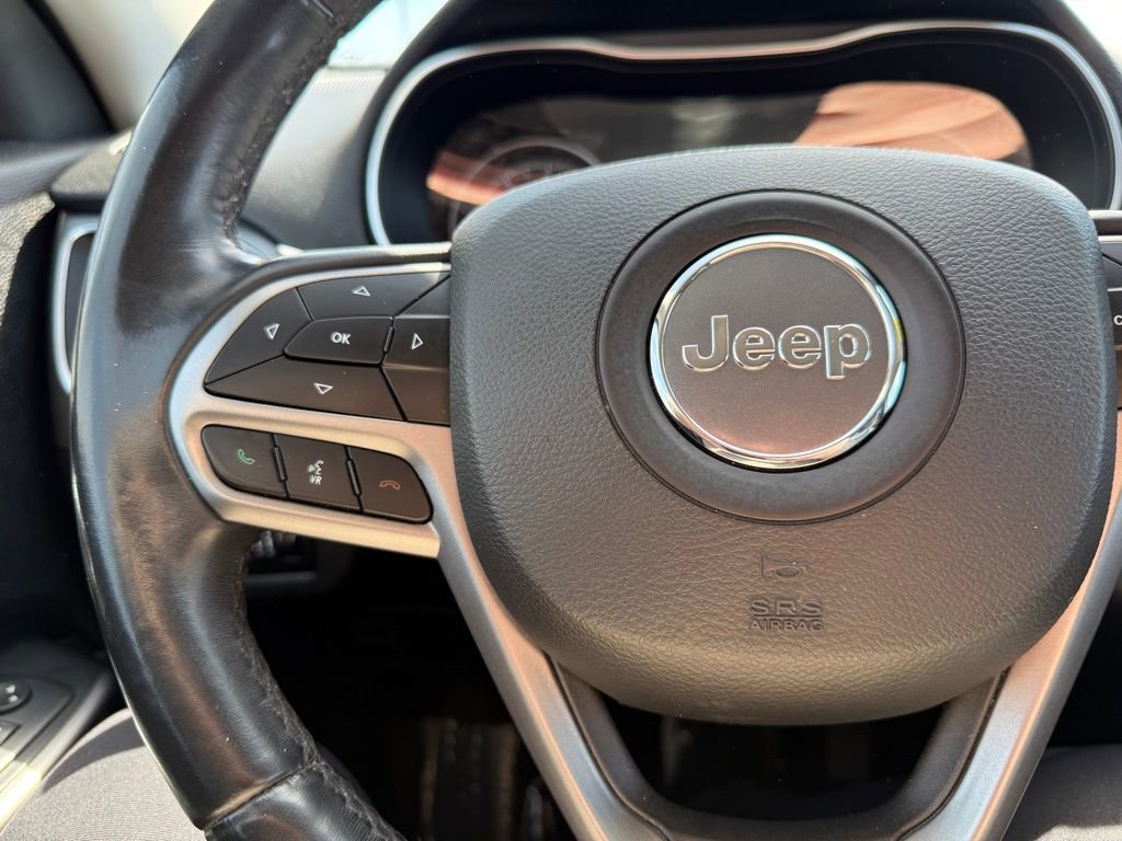 Used 2019 Jeep Cherokee Latitude Plus image 25