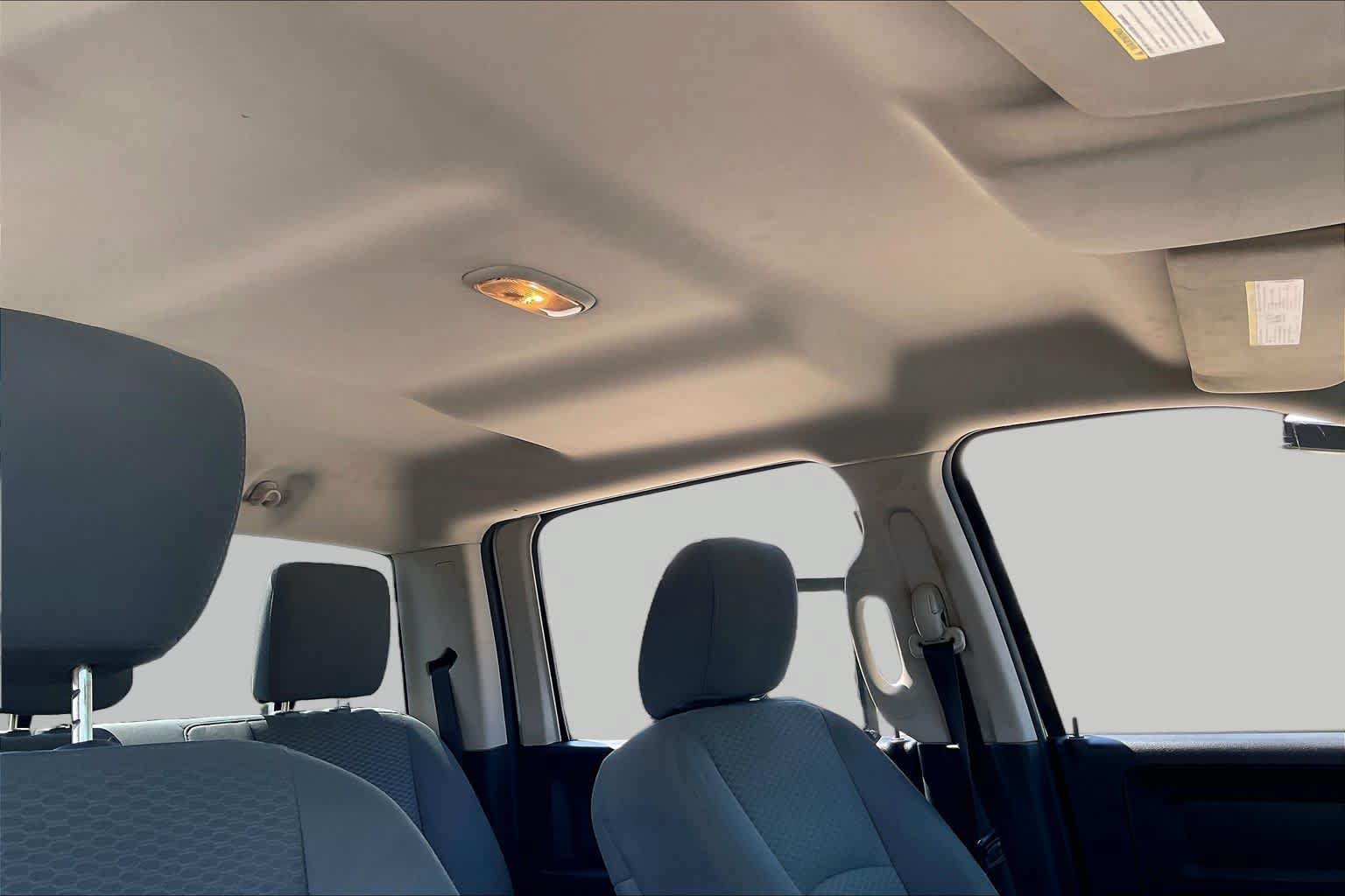 Used 2014 RAM 2500 Tradesman w/ Chrome Appearance Group AWD/4WD image 13