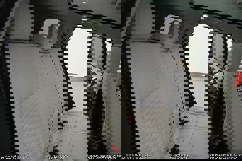 Used 2021 Land Rover Discovery Sport SE R-Dynamic image 24