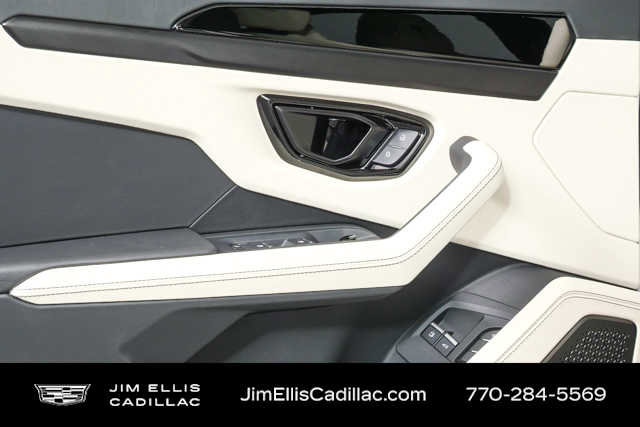 Used 2025 Lamborghini Urus SE image 6