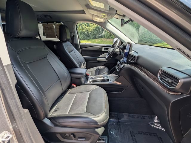 Used 2023 Ford Explorer Limited w/ Limited Technology Package AWD/4WD image 12
