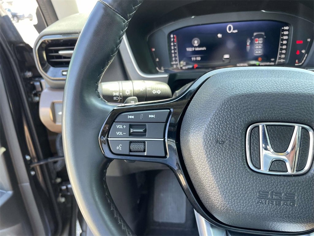 Used 2023 Honda Pilot Elite image 19