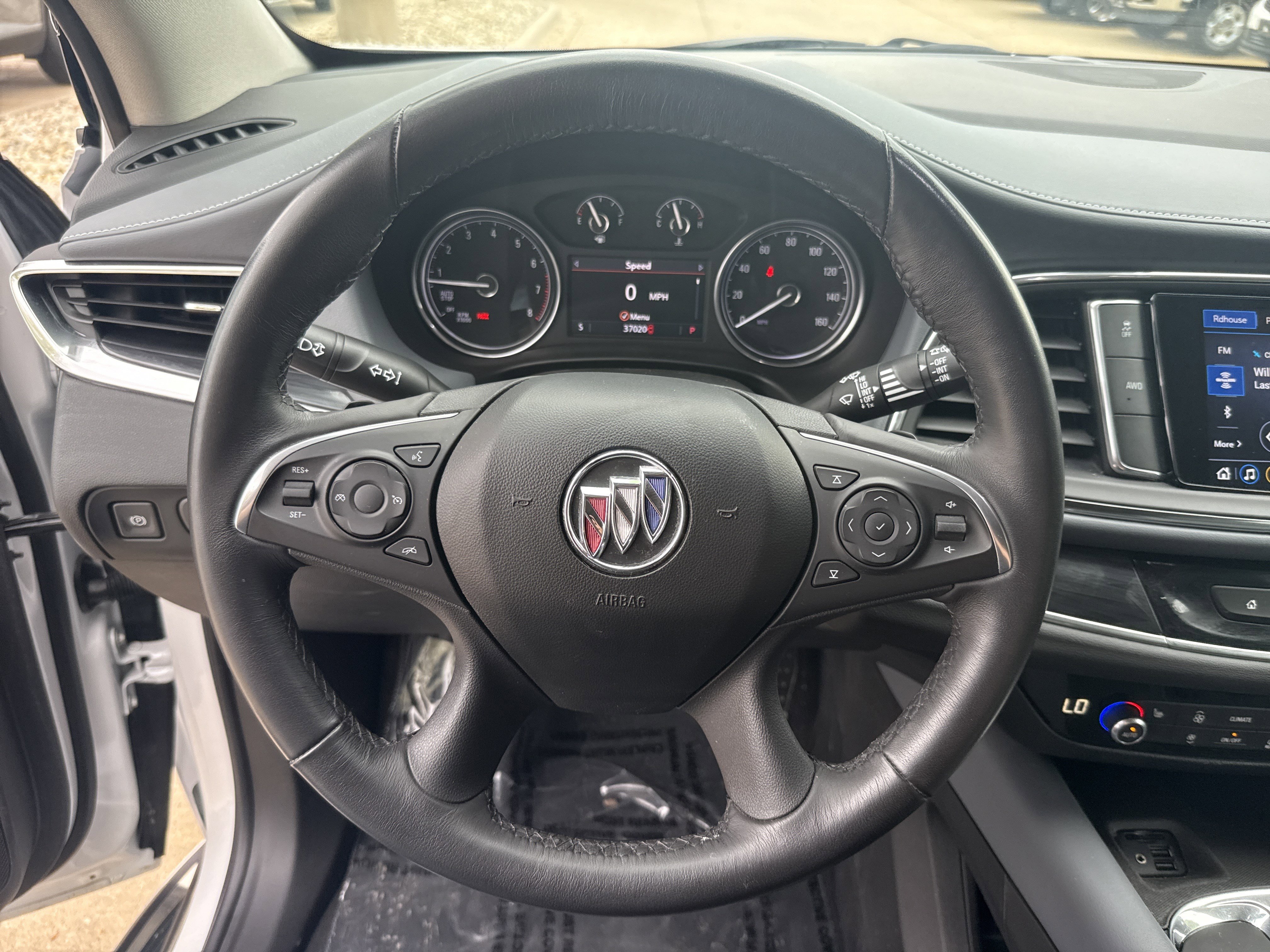 Used 2020 Buick Enclave Essence w/ Sound and Sites Package image 16