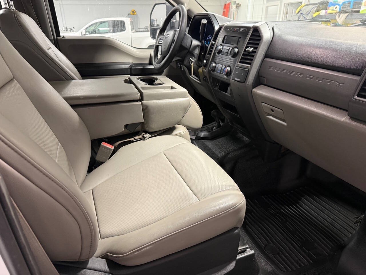 Used 2019 Ford F350 XL AWD/4WD image 13