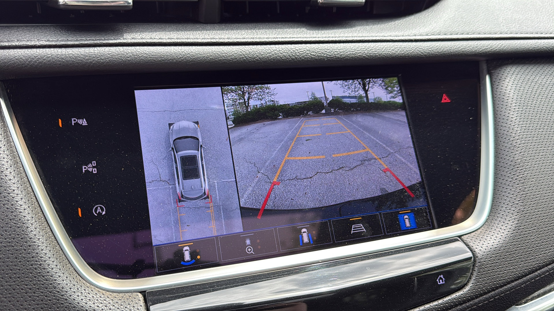 Certified 2022 Cadillac XT5 Sportv w/ Technology Package AWD/4WD image 23