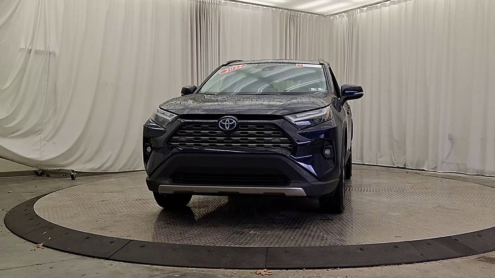 Certified 2022 Toyota RAV4 Limited AWD/4WD image 4
