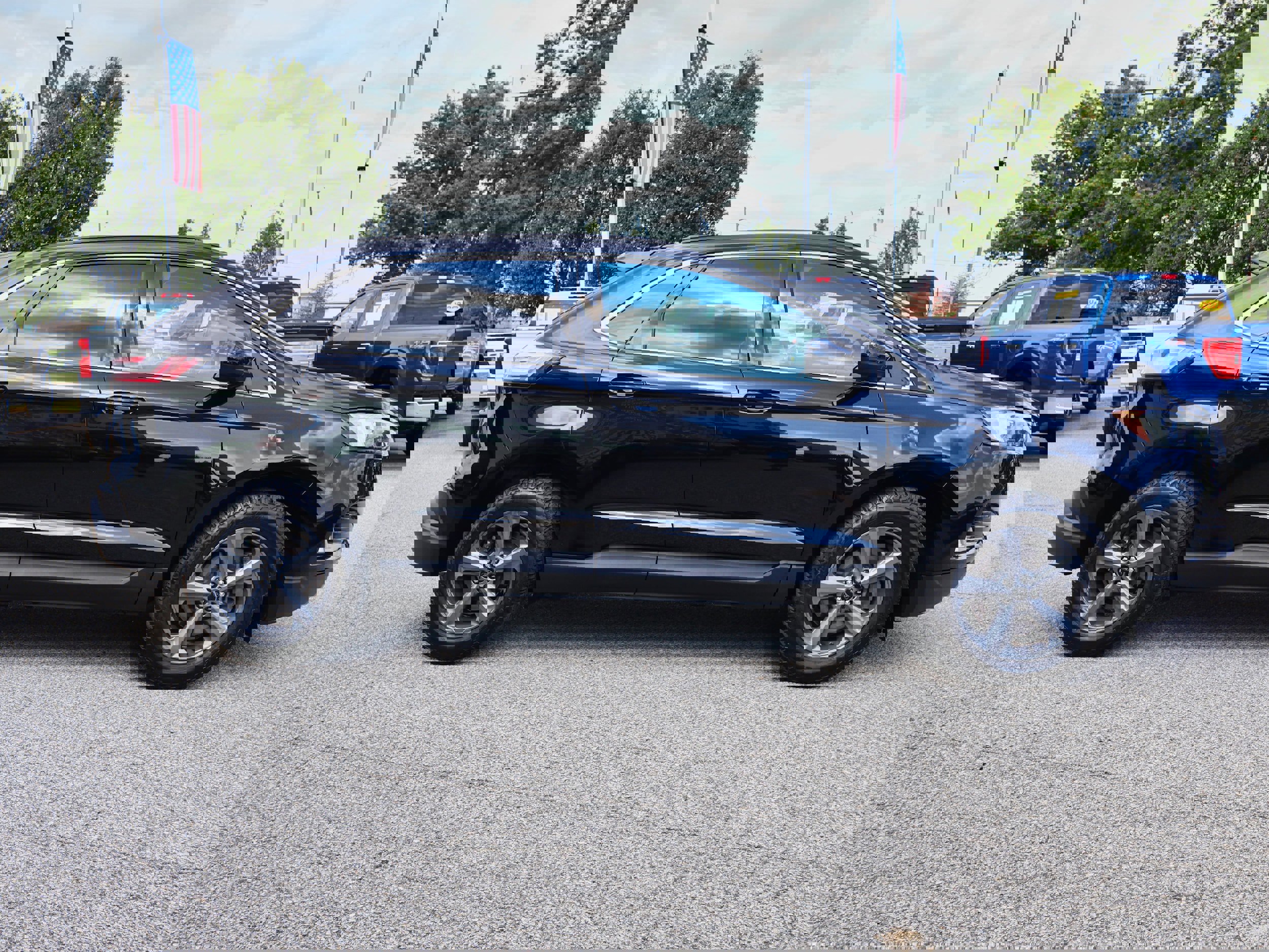 Used 2022 Ford Edge SEL w/ Sport Appearance Package image 6