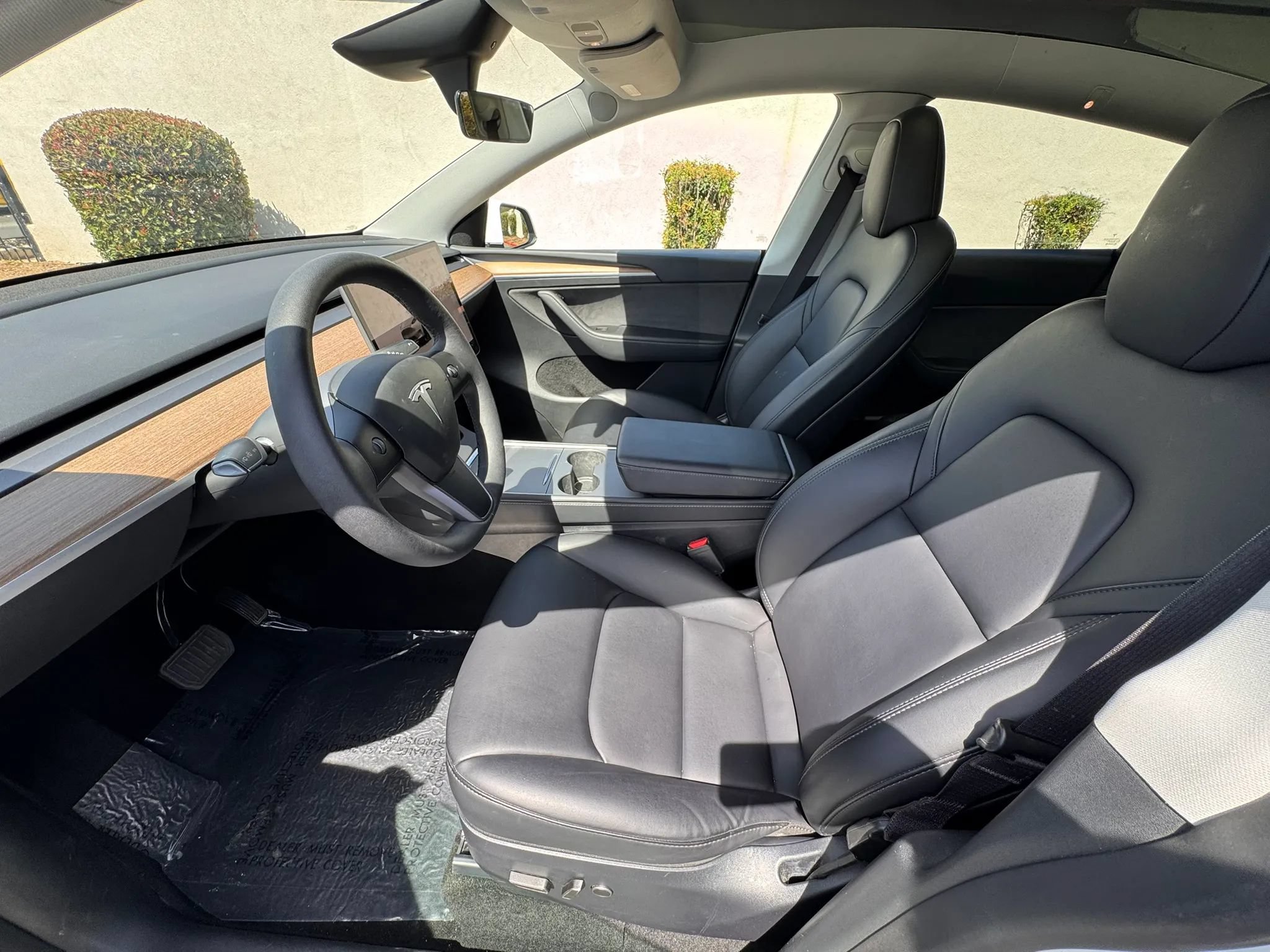 Used 2024 Tesla Model Y Long Range AWD/4WD image 11