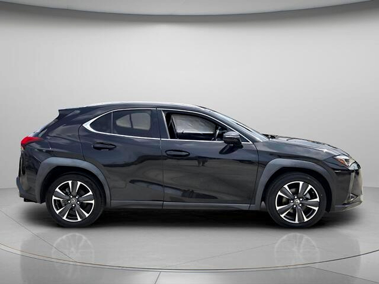 Used 2019 Lexus UX 200 FWD image 7