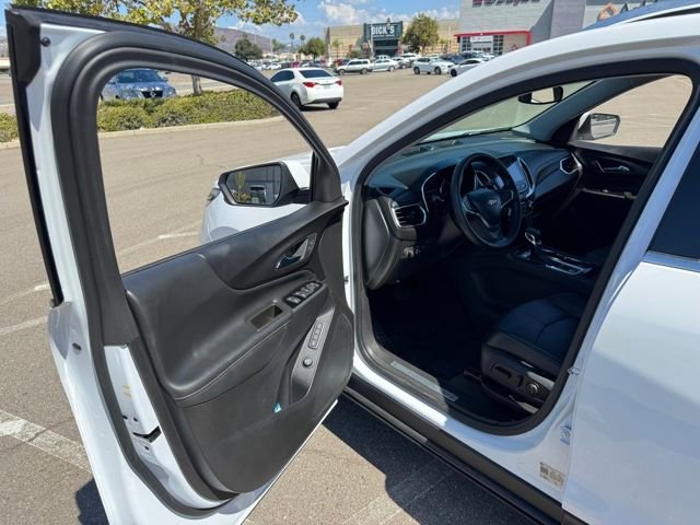 Used 2023 Chevrolet Equinox Premier image 23
