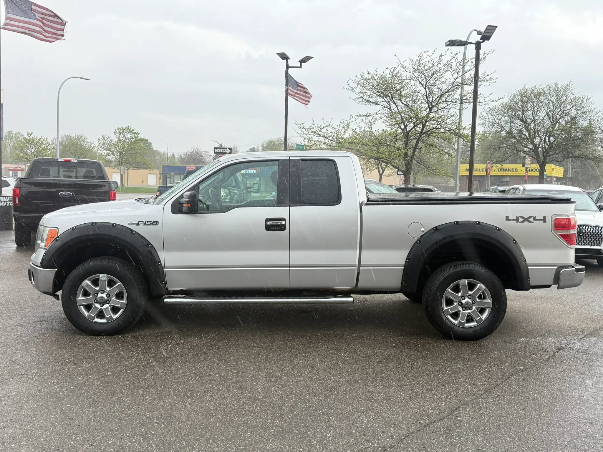 Used 2013 Ford F150 XLT w/ Luxury Equipment Group AWD/4WD image 8